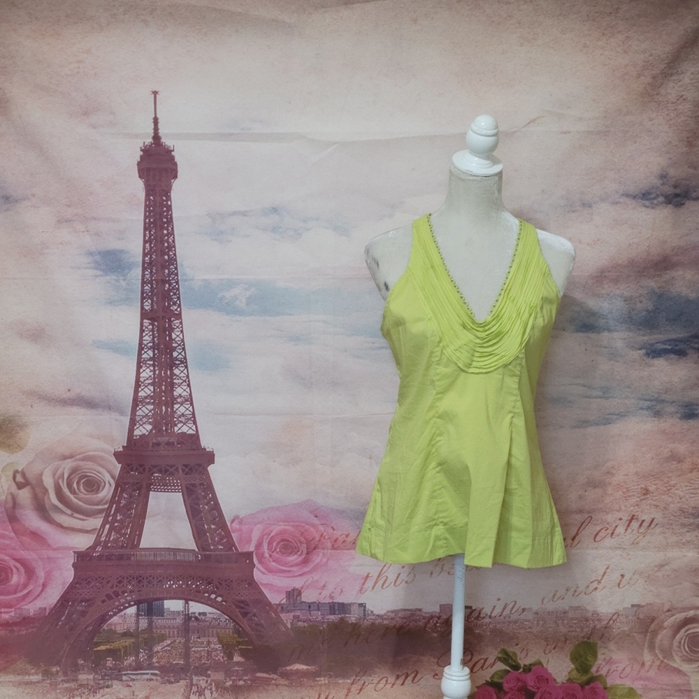 BCBGMAXAZRIA  green top